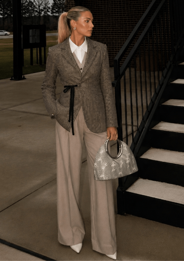 Resortwear & Glamour: European Summer Must-Haves