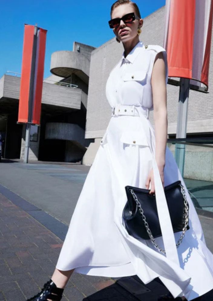 Coastal Chic Outfit Ideas: Breezy Looks with a Luxe Twist