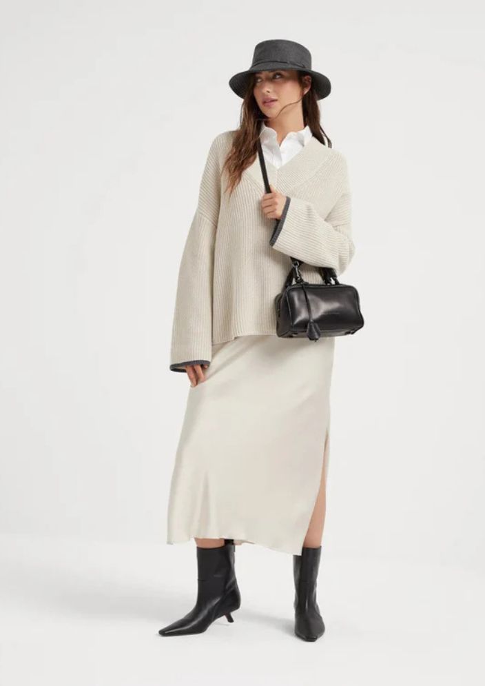 Chic Closet Essentials For A Vacation