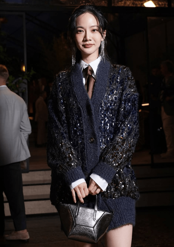 Holiday Outfits for Your Chicest Cosy Moments