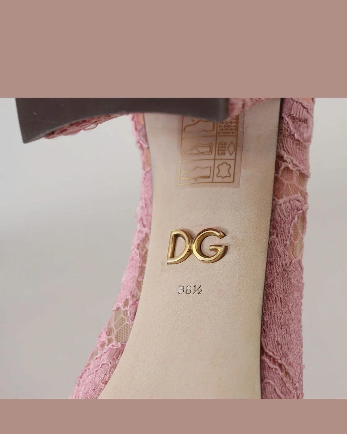 Dolce & Gabbana Pink Lace Taormina Crystal Pumps Heels