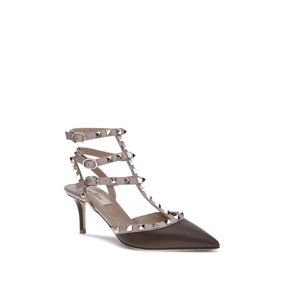 Valentino Garavani Rockstud Pumps Glam Steals