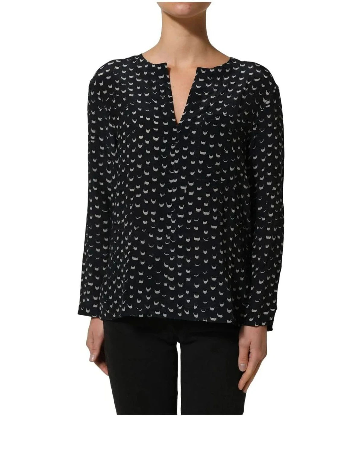 Bruno Manetti Blouse in black — view 2