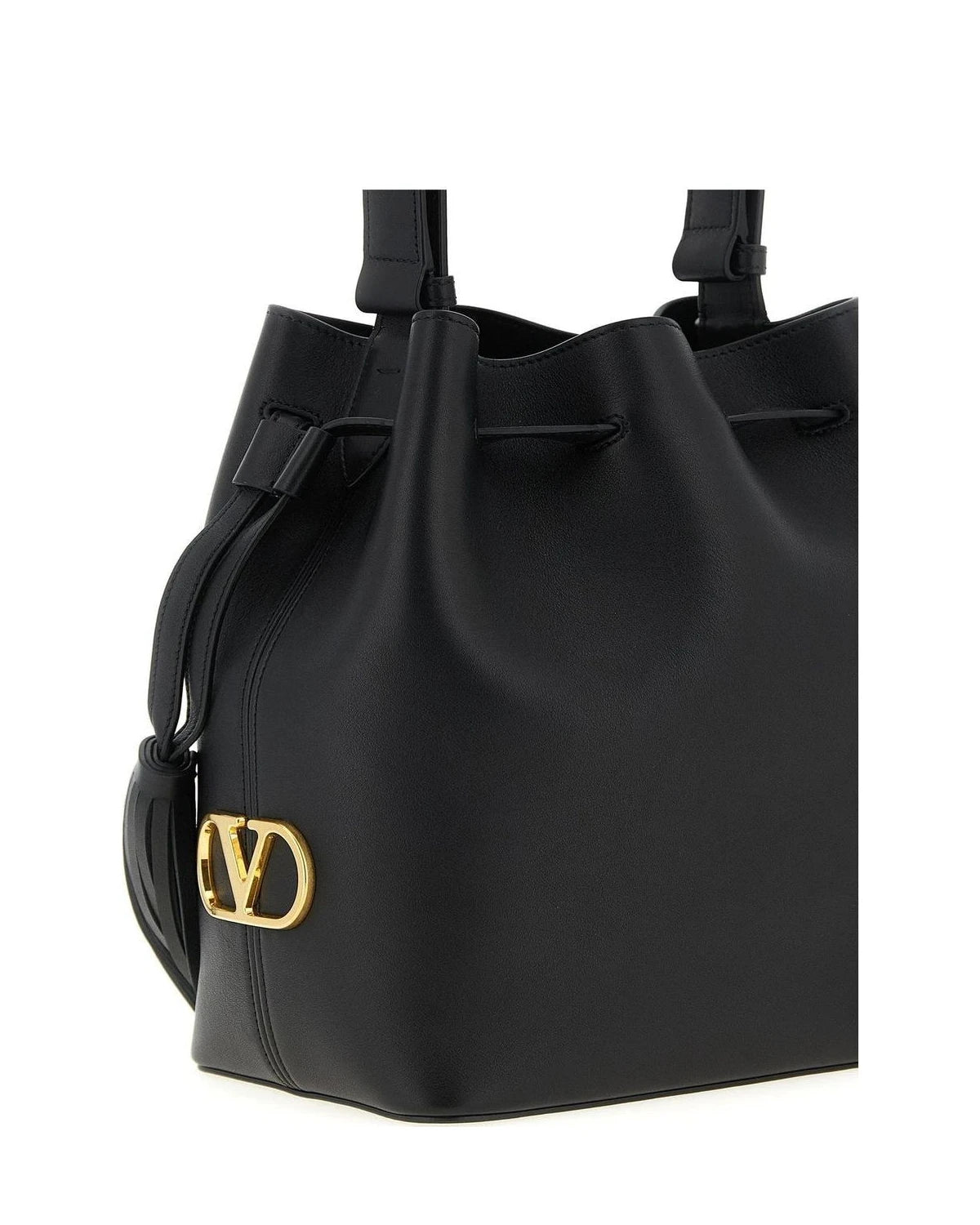 Valentino Garavani Bucket Bag in black, Calfskin Leather — view 3