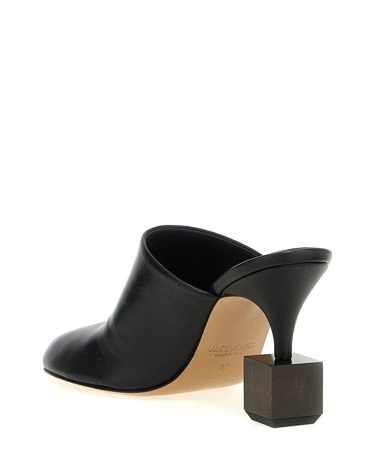Jacquemus Pumps in black, Lamb Leather β view 4