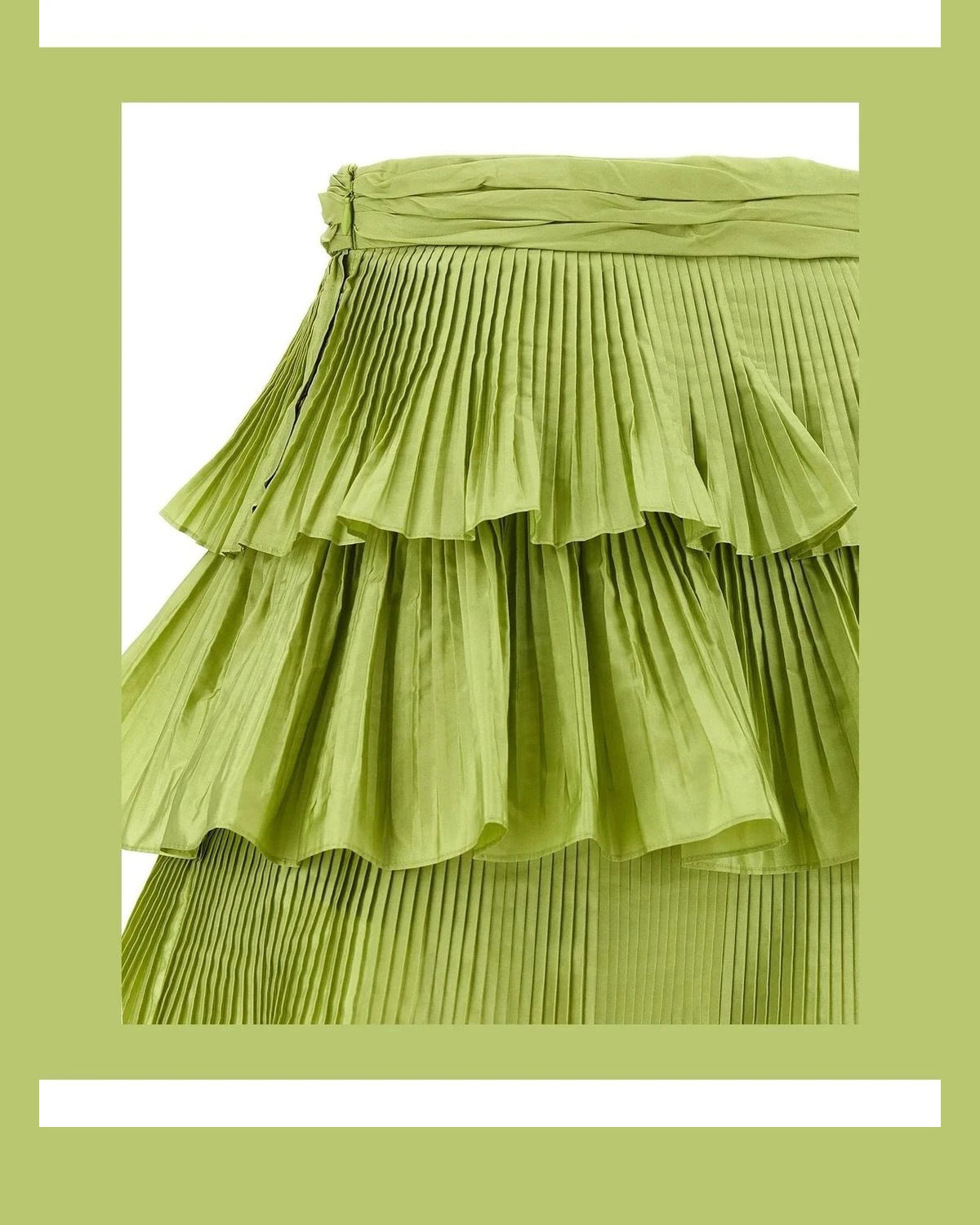 Valentino Garavani Skirt in green — view 4