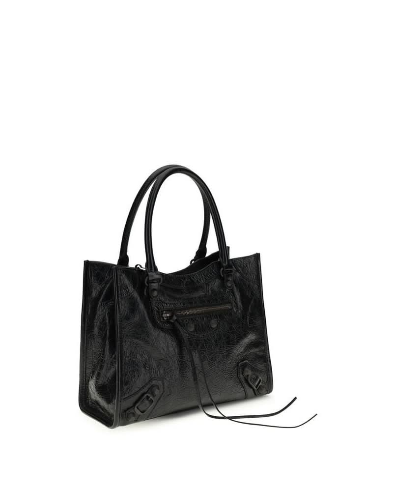 Black Lamb Ovis Aries Aries Shoulder Bag Glam Steals