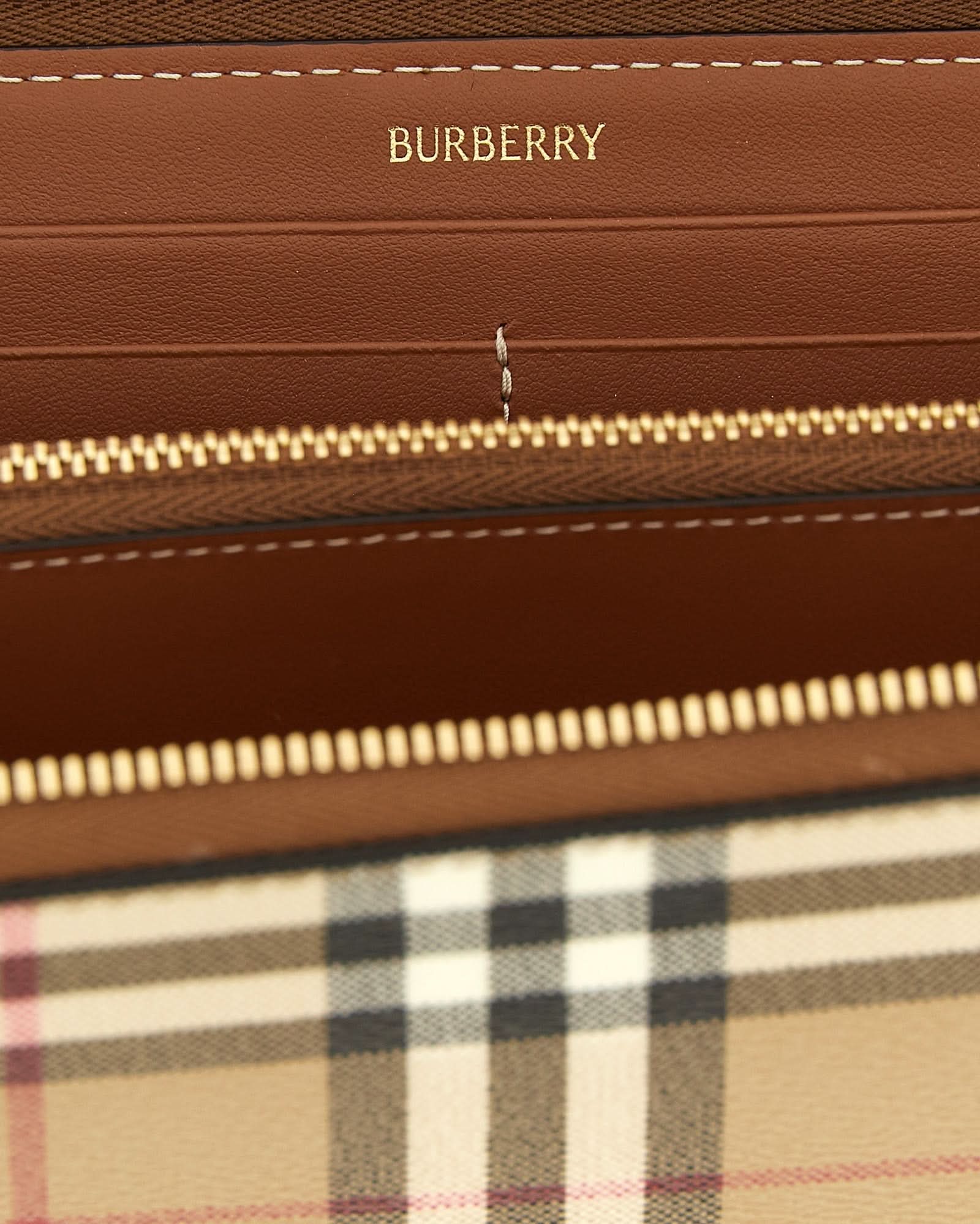 Burberry Elmore Wallet Glam Steals