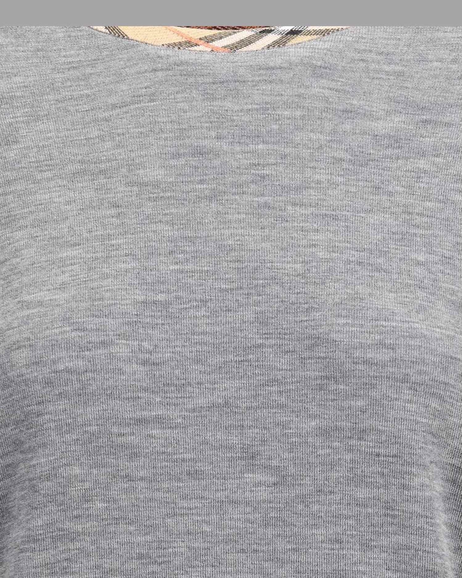 Burberry Knit Roundneck Glam Steals