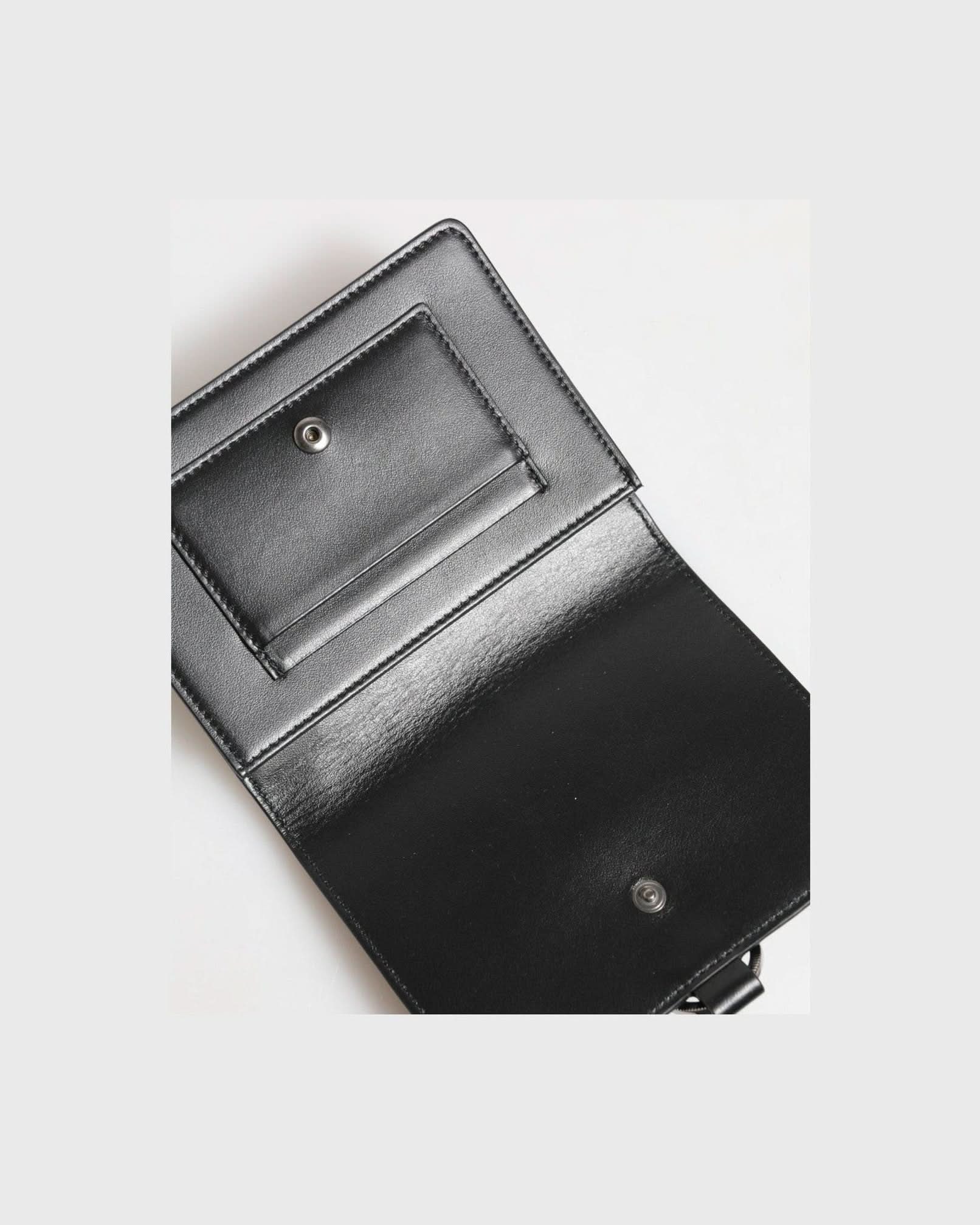 Dolce & Gabbana Black Leather Crystal Embellished Card Holder Wallet Card Cases