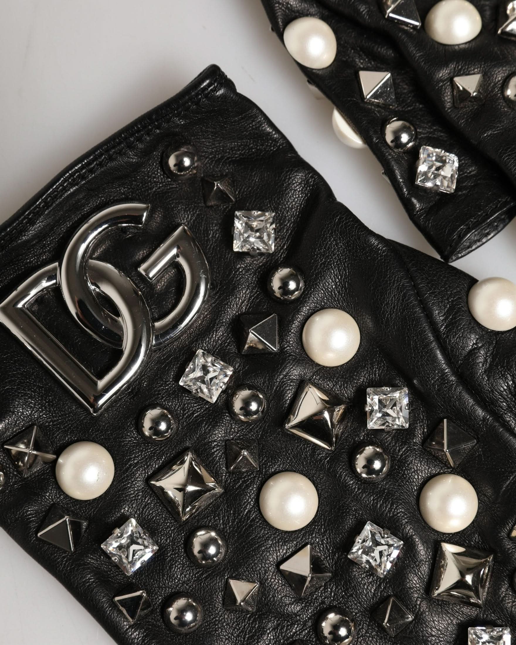 Dolce & Gabbana Black Pearl Embellished Wrist Length Gloves