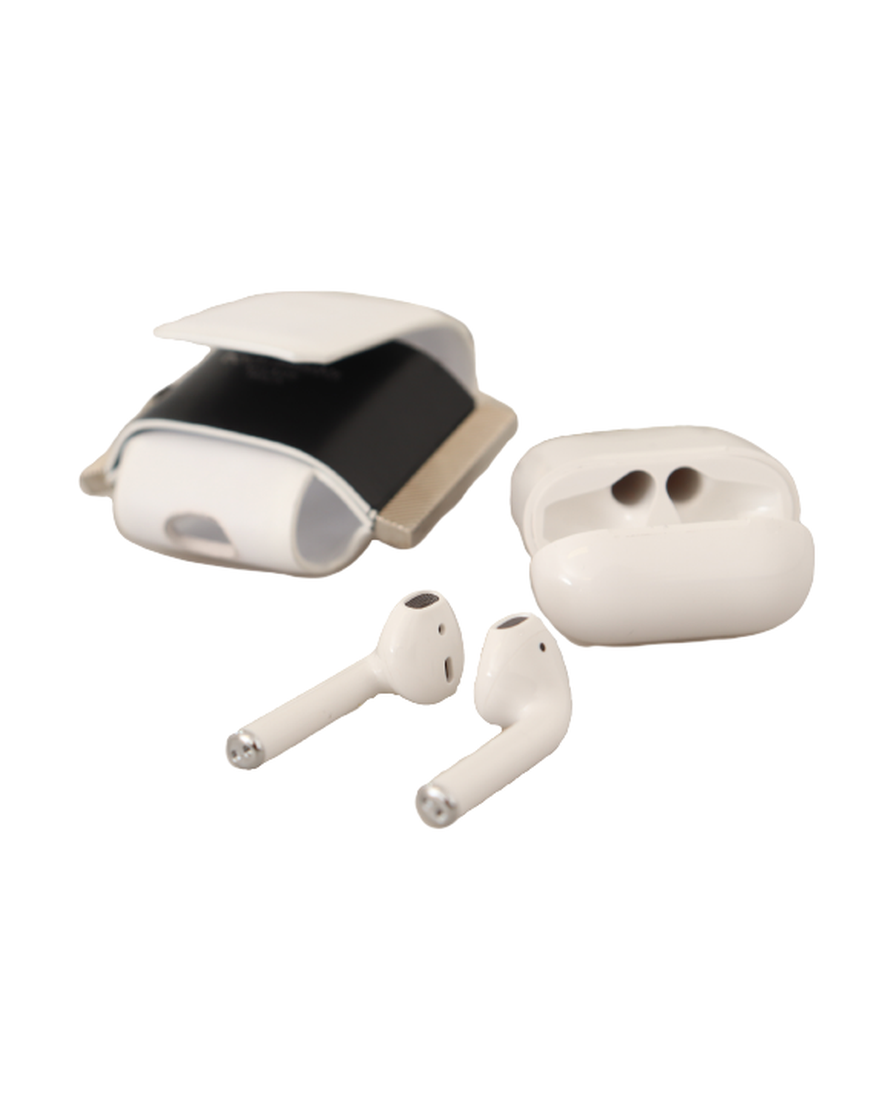 Dolce & Gabbana Chic Leather Airpods Case In Monochrome Glam Steals