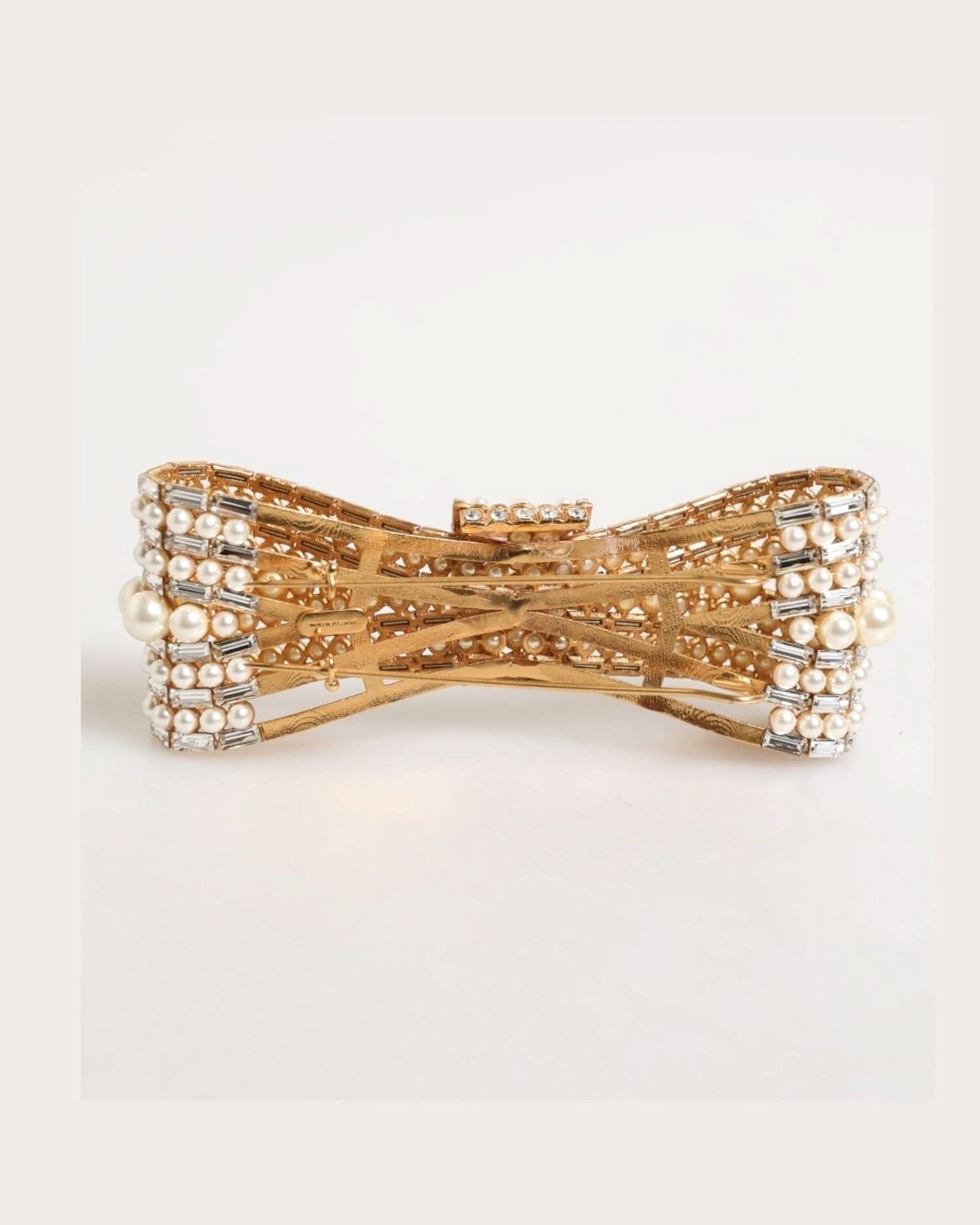 Dolce & Gabbana Gold Brass Glas Crystal Faux Pearl Embellished Brooch Brooches & Lapel Pins