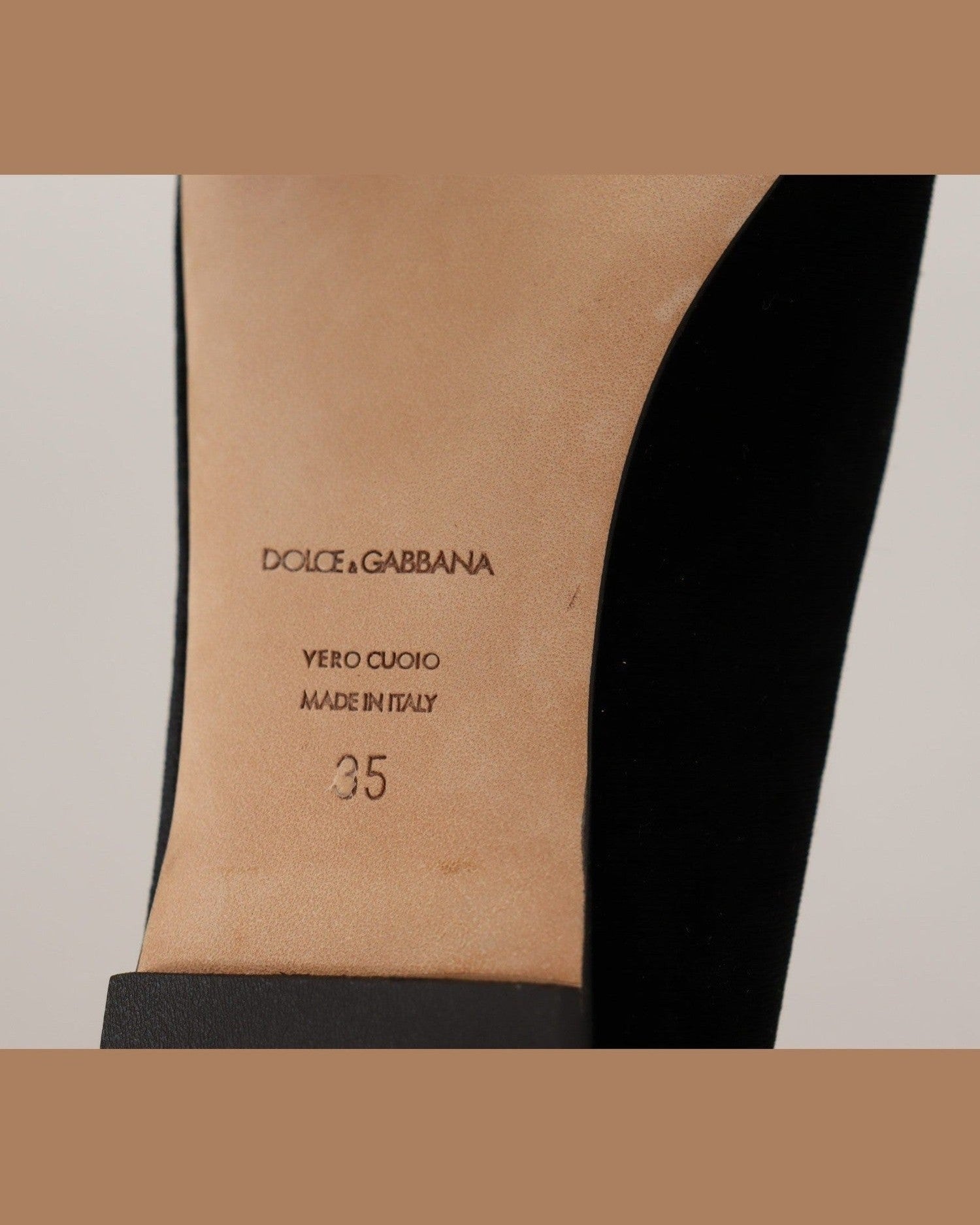 Dolce & Gabbana Leather Elegant Patent Flat Shoes Shoes