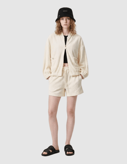 Airport looks_moncler_jacket