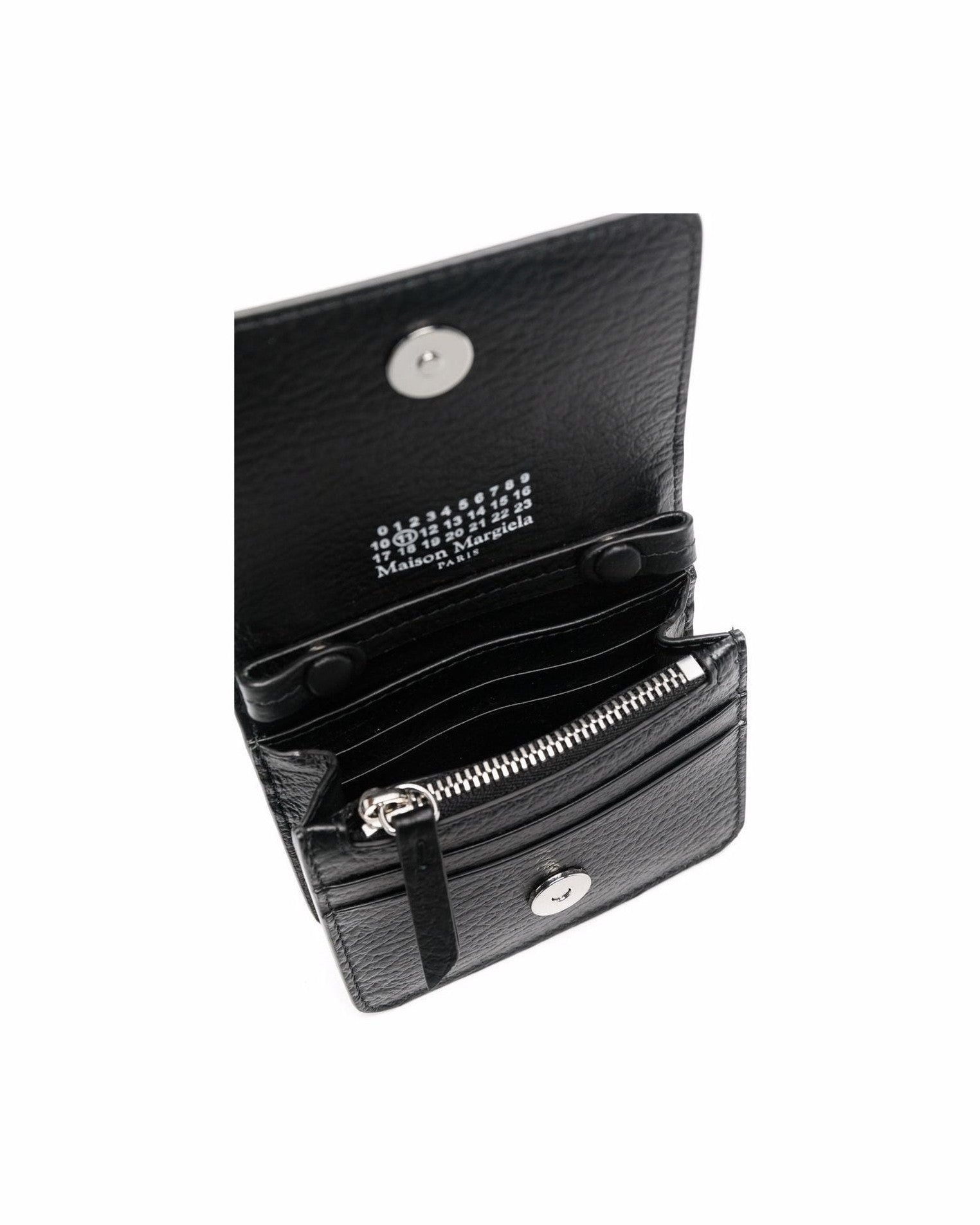 Maison Margiela Wallet with Chain Glam Steals