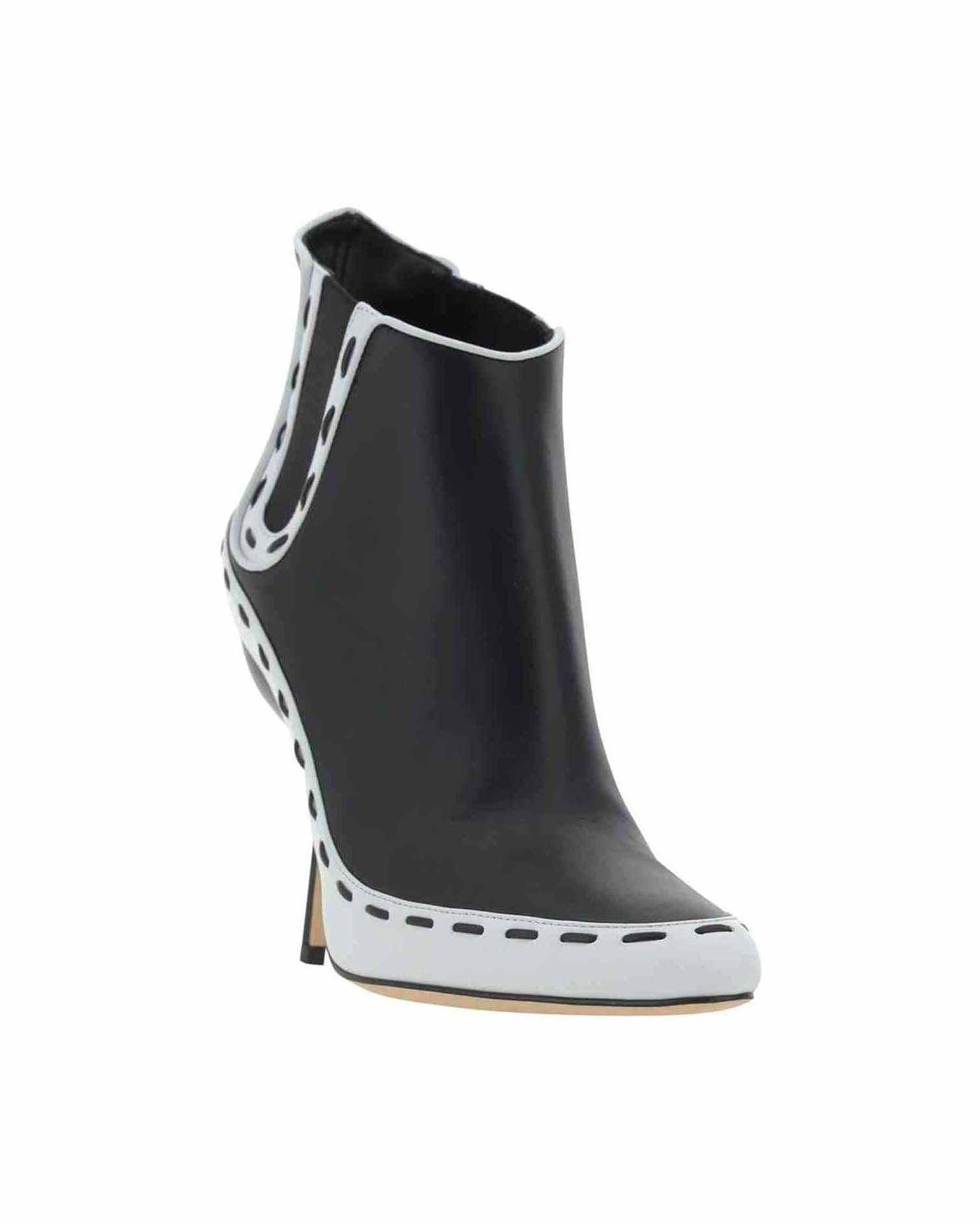 Manolo Blahnik Rizas Pumps Glam Steals