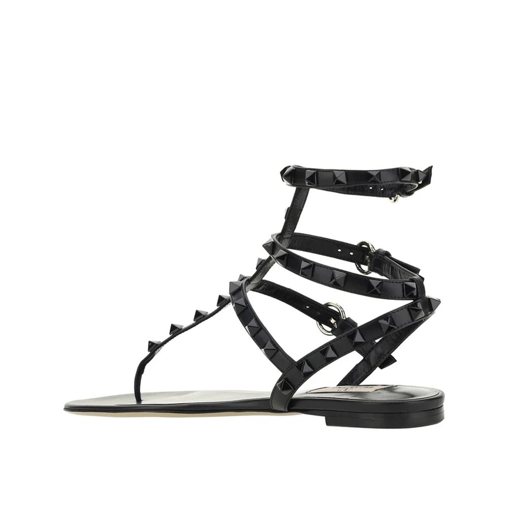 Valentino Garavani Rockstud Flip Flop Sandlas Glam Steals