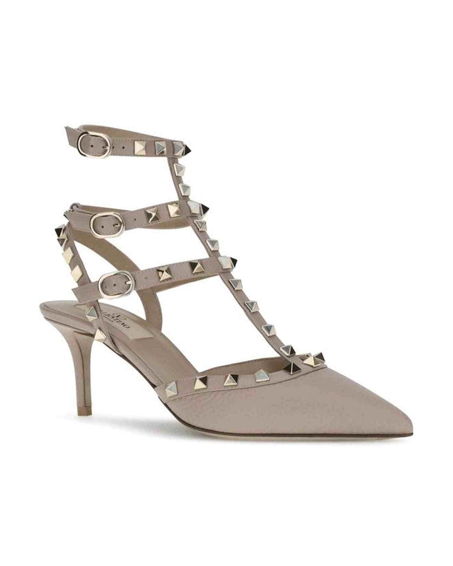 Valentino Garavani Rockstud Pumps Glam Steals