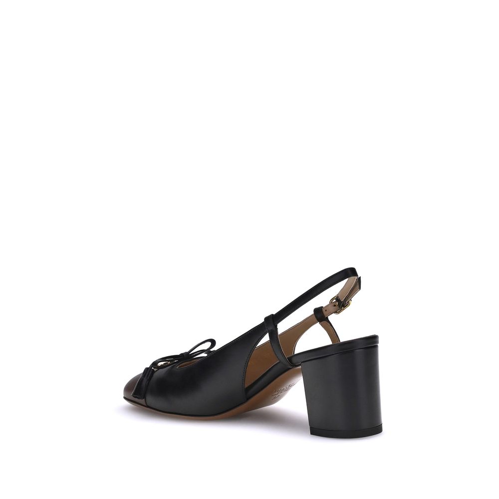 Valentino Garavani Valet Du Roi Pumps Glam Steals