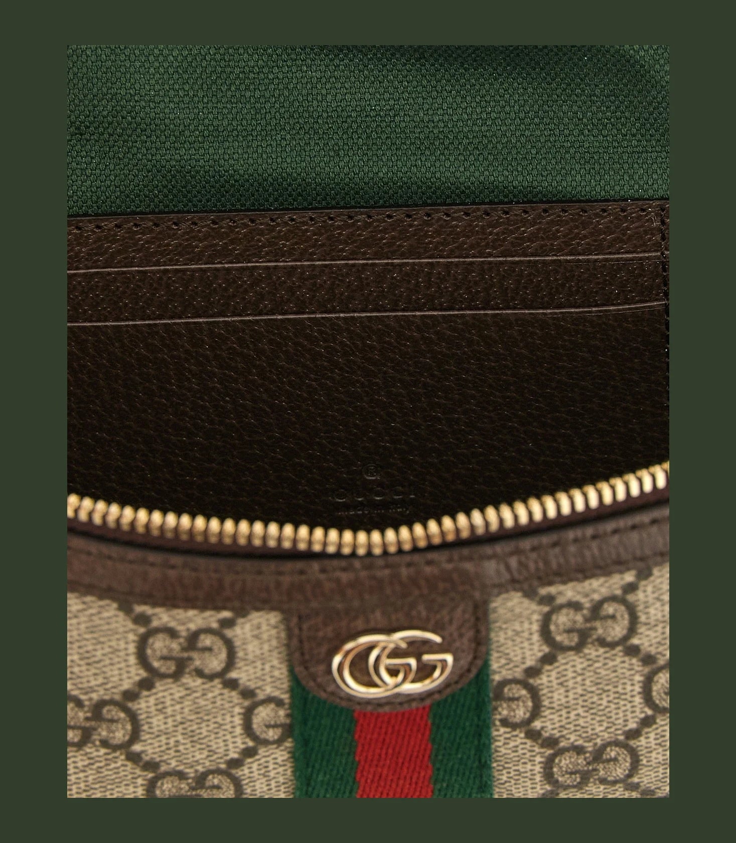 Gucci Toiletry Bag in beige, Polyurethane — view 4