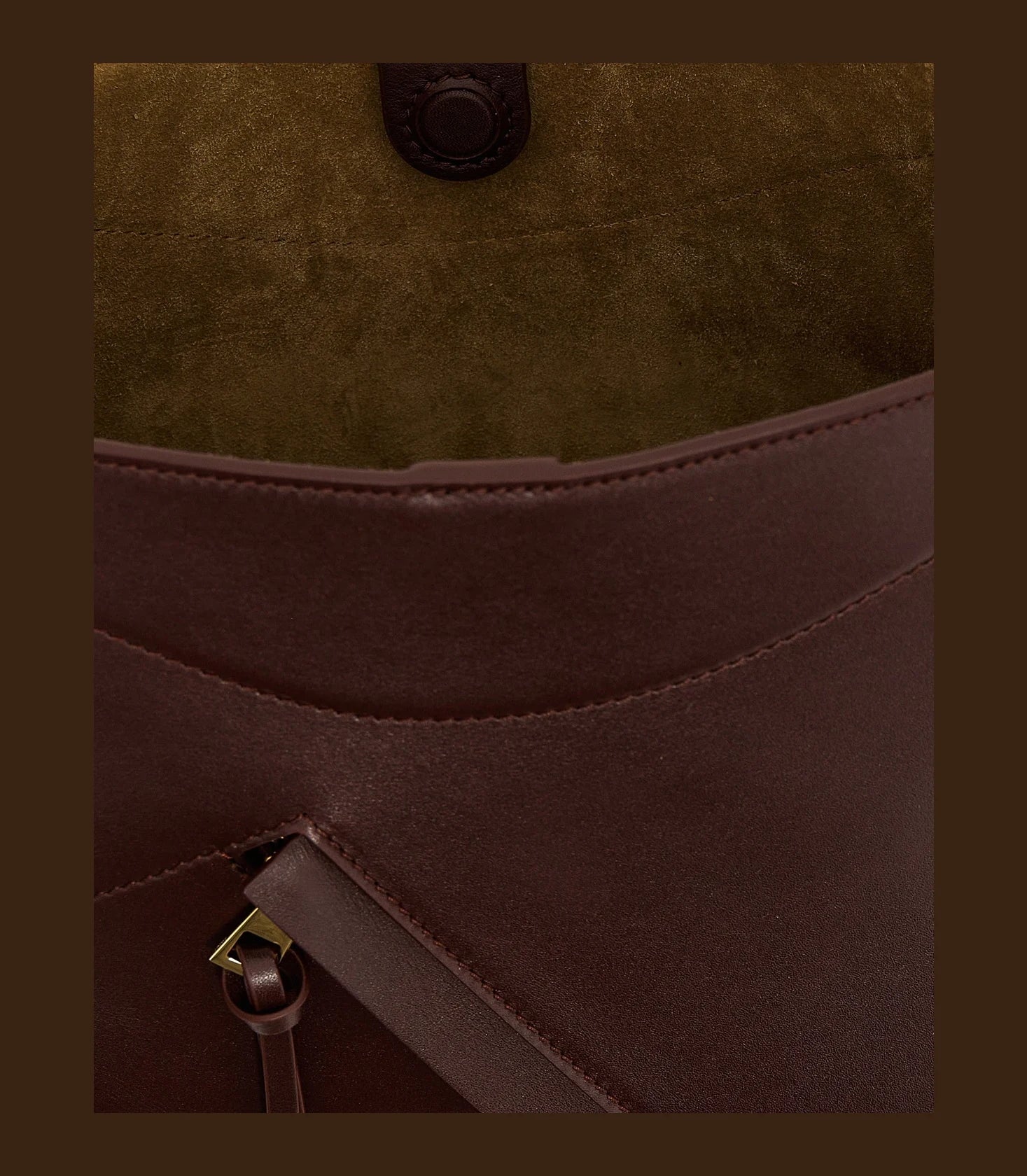 Loewe Cross Body Bag in red, Calfskin Leather — view 4
