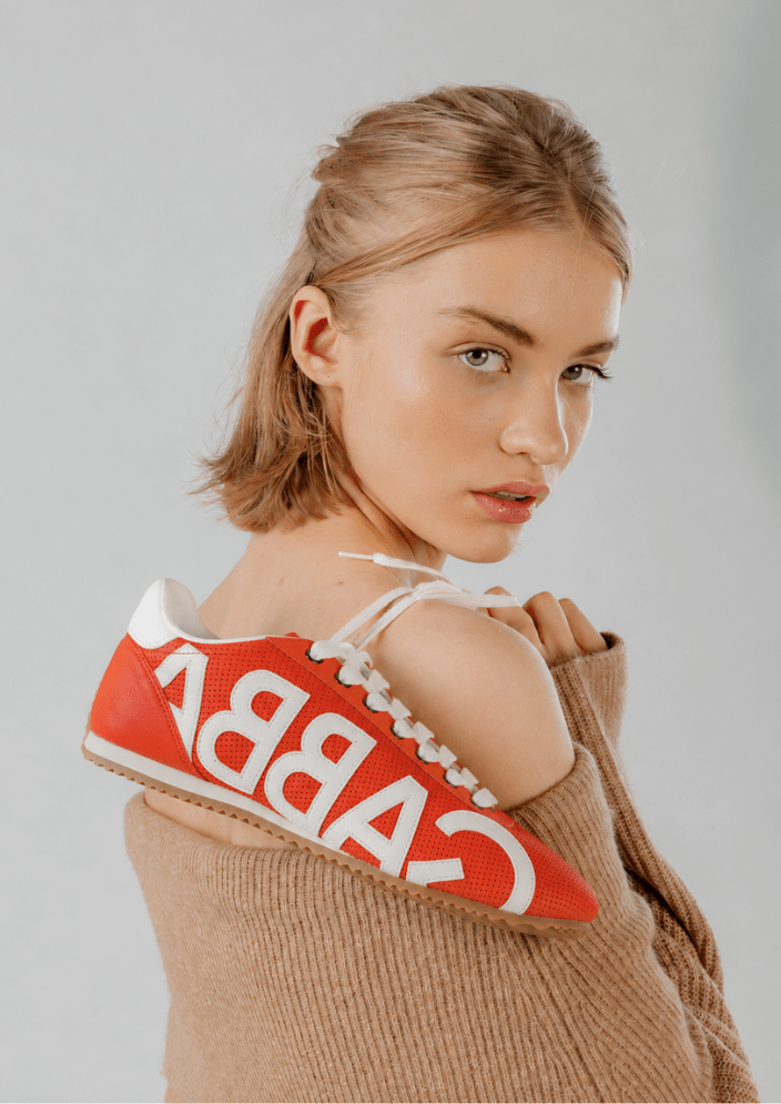 Street to Chic: Sneakers That Redefine Everyday Style