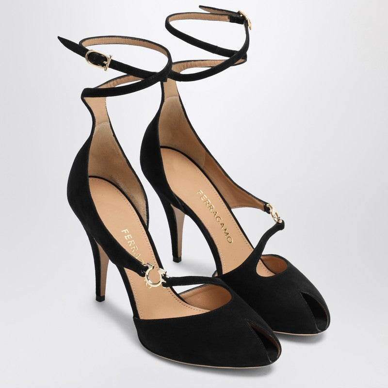 Salvatore Ferragamo Décolleté with Gancini Detail Glam Steals