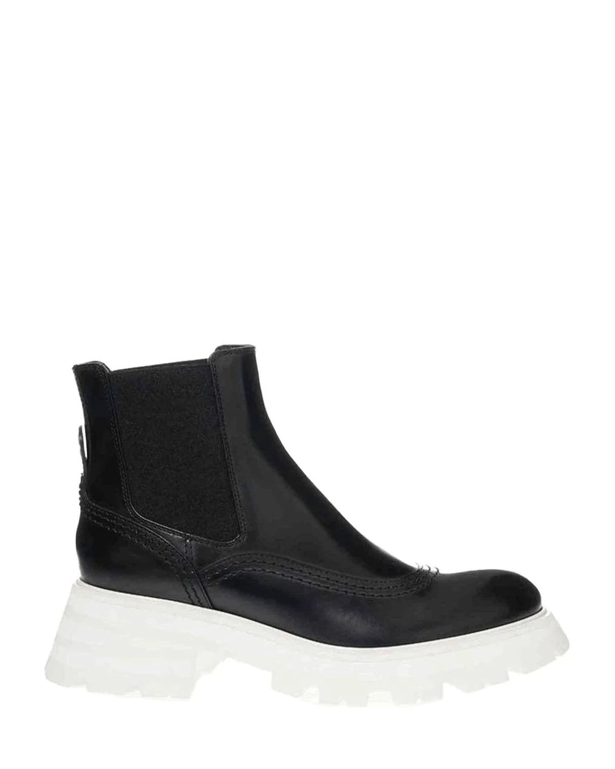 Alexander Mcqueen Black Elegant Leather Boots In Timeless Boots