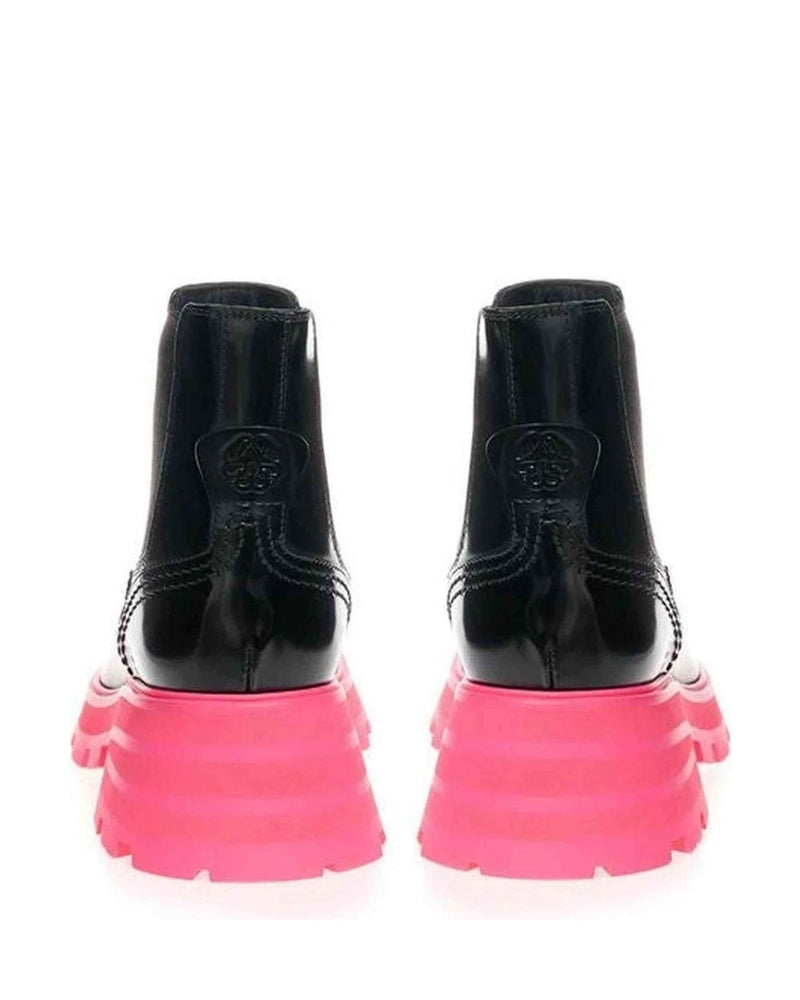 Alexander Mcqueen Black Elegant Leather Boots Boots