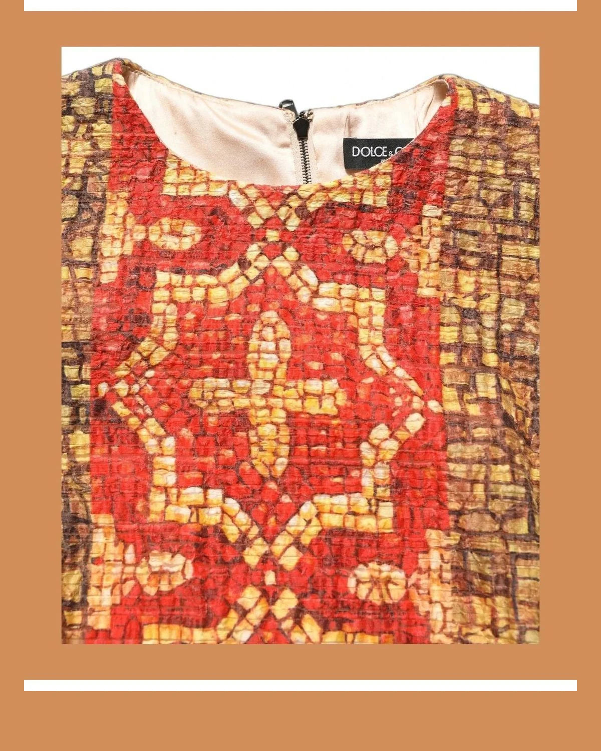Dolce & Gabbana Dresse in red, Silk