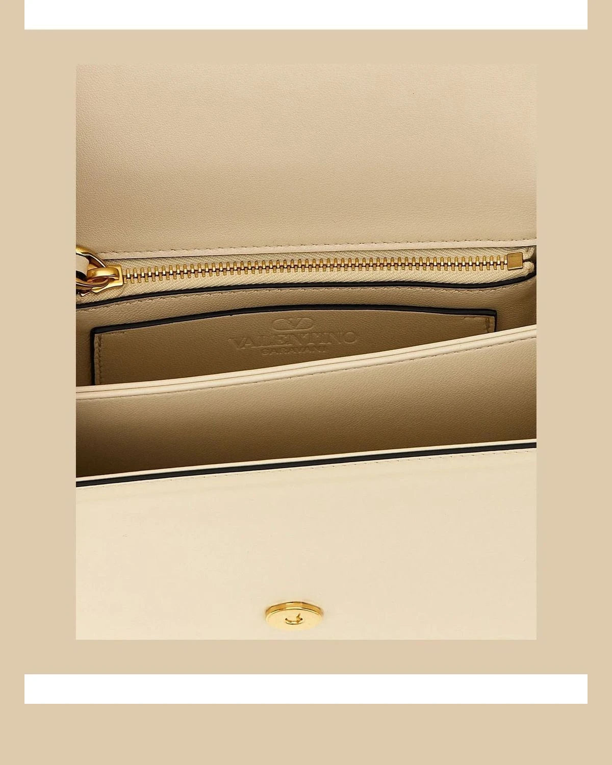 Valentino Garavani Shoulder Bag in white, Calfskin Leather — view 4