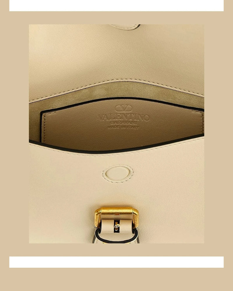 Valentino Garavani Shoulder Bag in white, Calfskin Leather — view 4