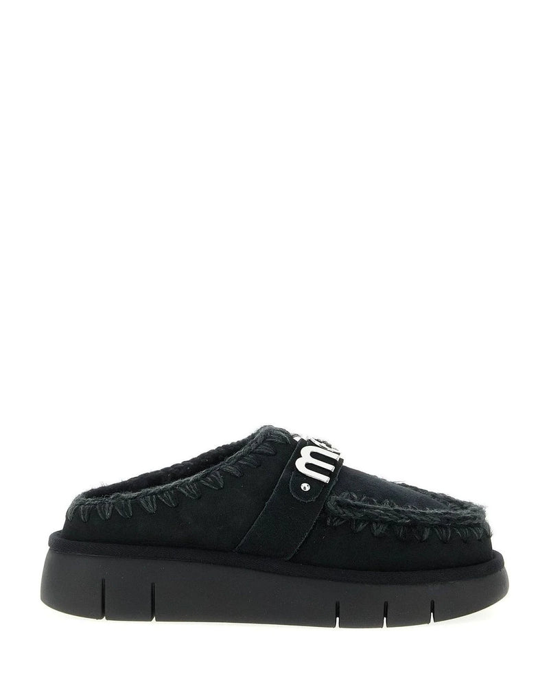 Mou Slippers in black