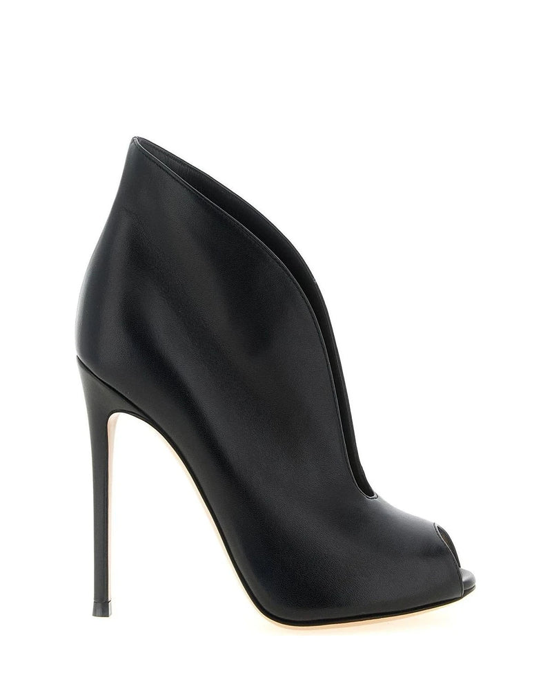 Gianvito Rossi Ankle Boots in black, Lamb Leather