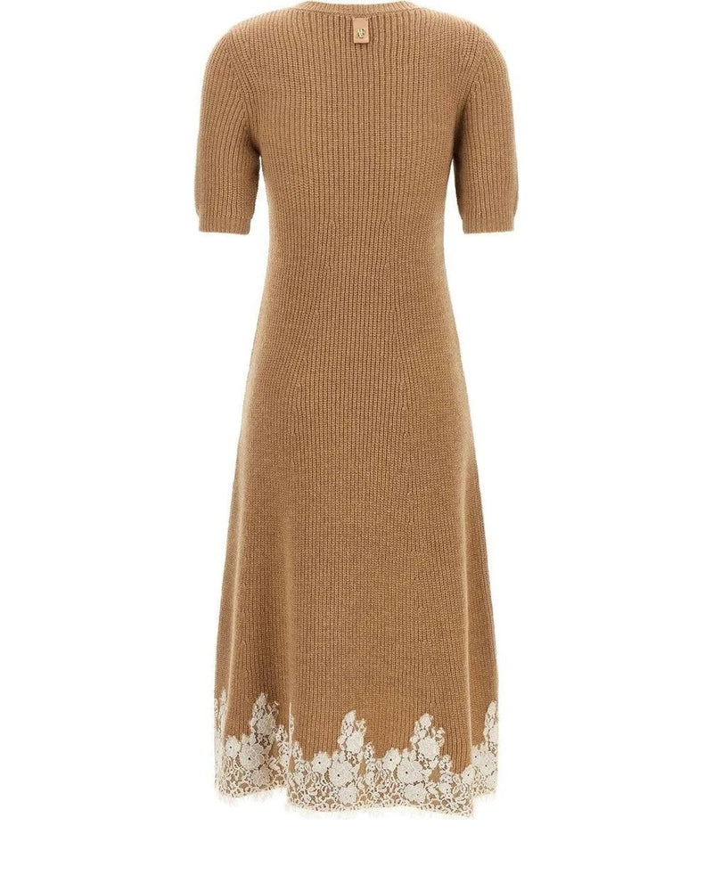 Alberta Ferretti Dresse in brown — view 2