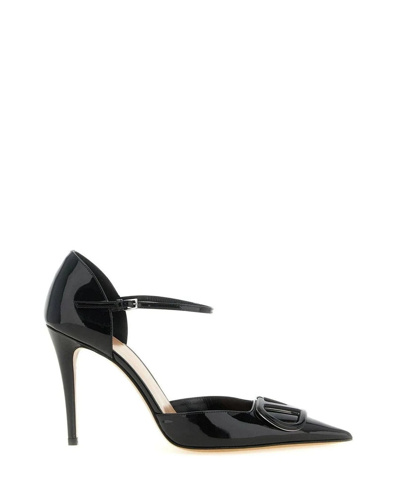 Valentino Garavani Pumps in black, Calfskin Leather