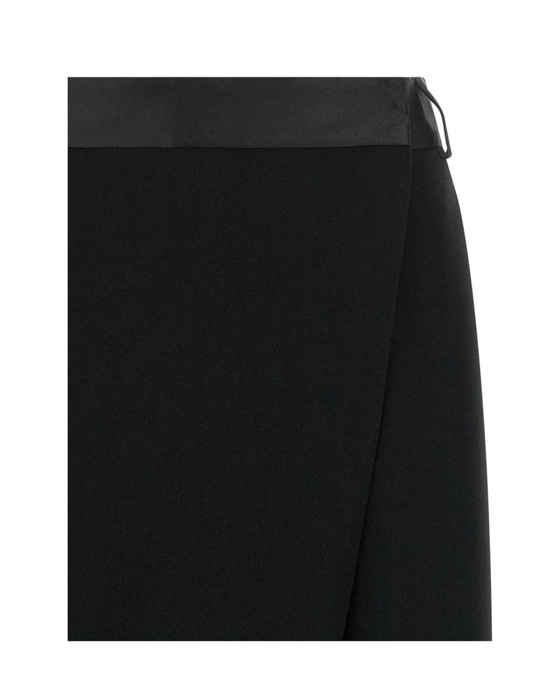 Alberto Biani Trouser in black — view 4