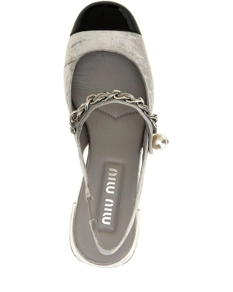 Miu Miu Pumps in silver, Calfskin Leather — view 4