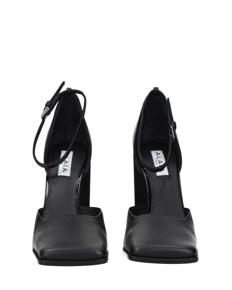 Alaïa Pumps in black — view 3
