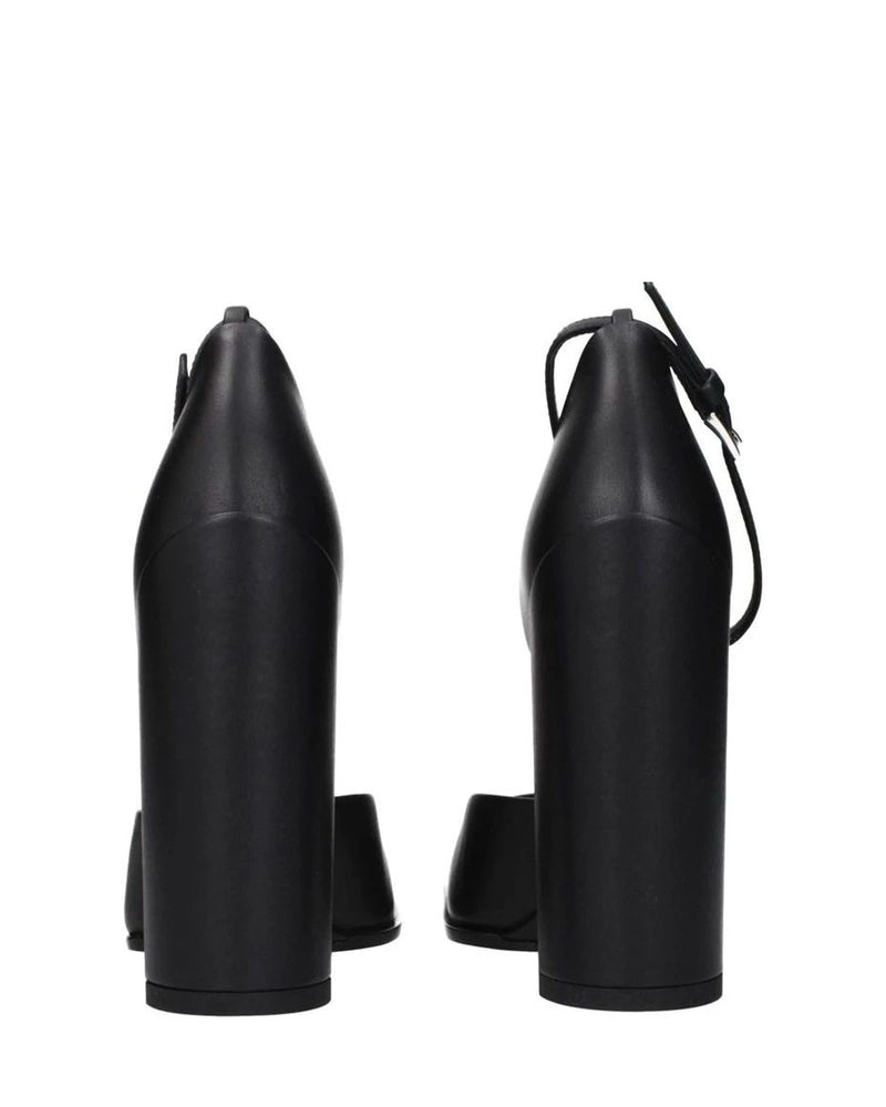 Alaïa Pumps in black — view 5