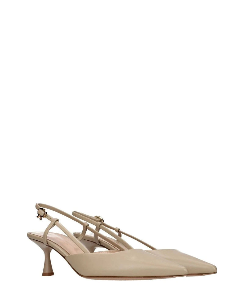 Gianvito Rossi Pumps in beige — view 2