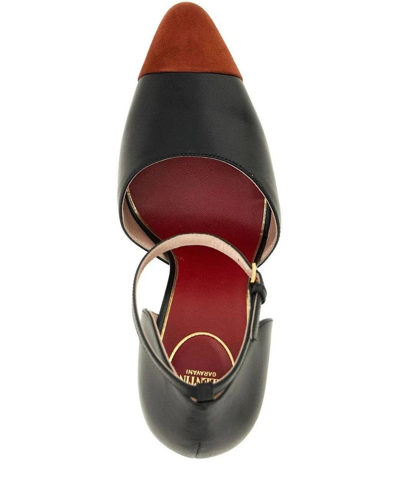 Valentino Garavani Pumps in black, Goat Leather — view 4