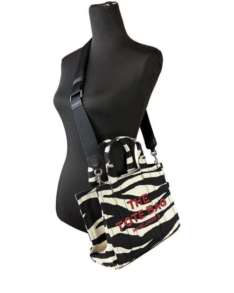 Marc Jacobs Tote Bag in silver, Canvas — view 4
