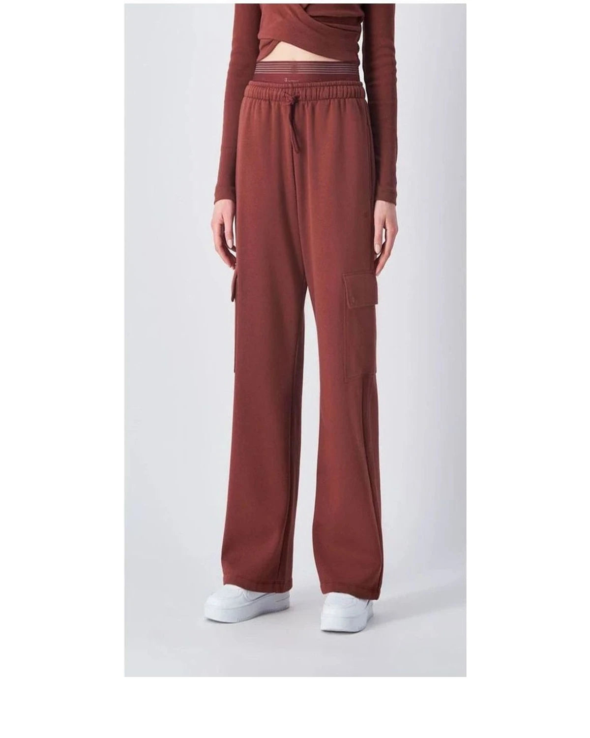 Champion Cargo Pant in red, Cotton