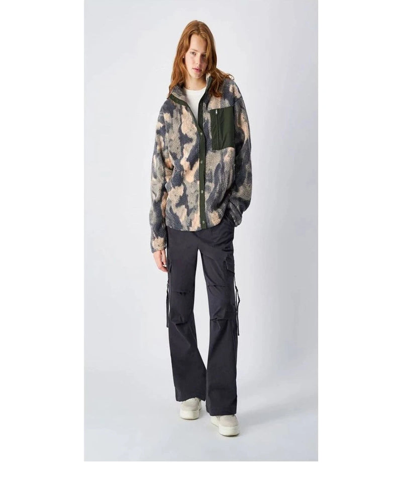 Champion Cargo Pant in black, Cotton — view 2