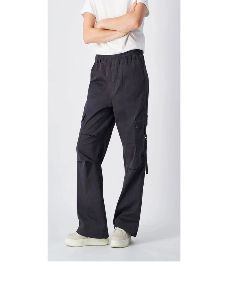 Champion Cargo Pant in black, Cotton — view 4