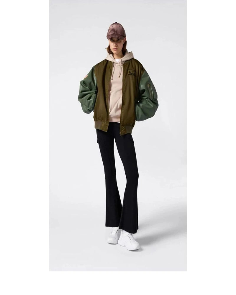 Champion Cargo Pant in black, Cotton — view 4