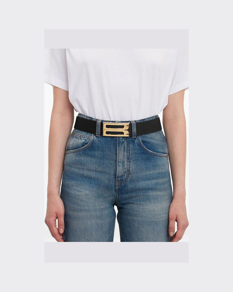Add a polished touch with Victoria Beckham Black Leather Jumbo Frame Belt in Grained tailored in quality leather — great for autumn styling. Built for versatile styling. Explore it at glam steals online. Glam Steals