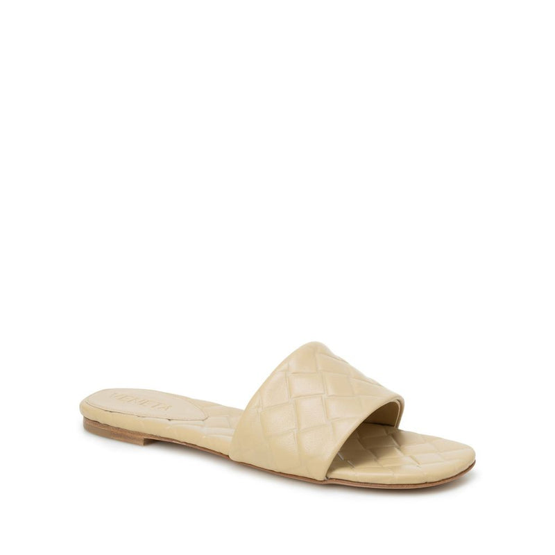 Bottega Veneta Beige Leather Lamb Flat Sandals Glam Steals